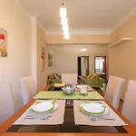 Top Pick! Central Spacious 2 Bedroom Apartment